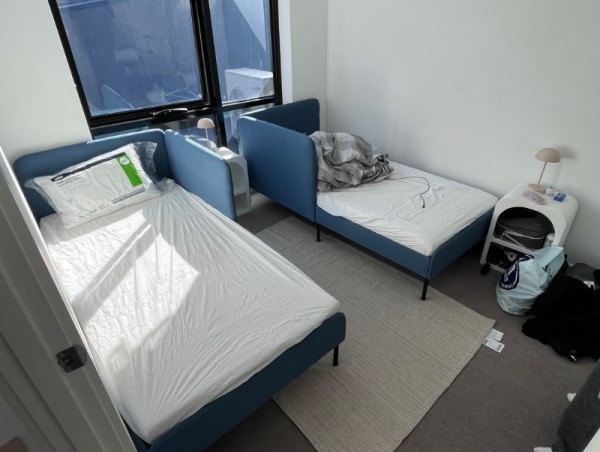 bed1.jpg