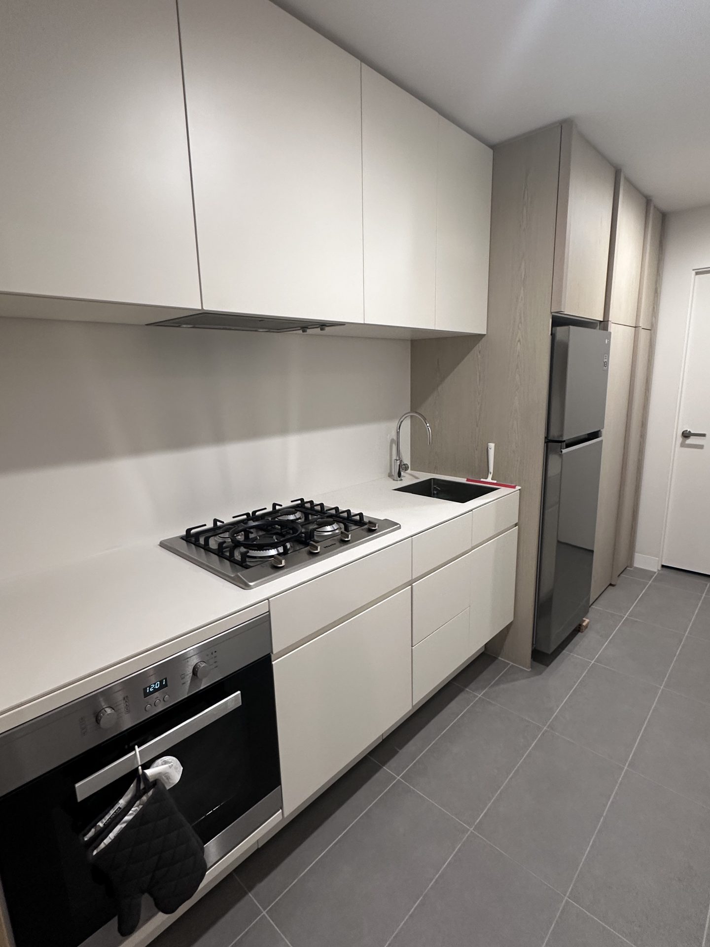 2407:8 Pearl River Rd, Dockland,VIC3006_05.jpeg